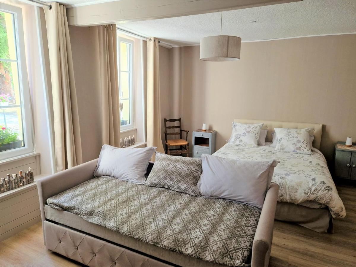 Escale Au Clos Saint Martin De Juillers Gites Et Chambres D'Hotes Zewnętrze zdjęcie