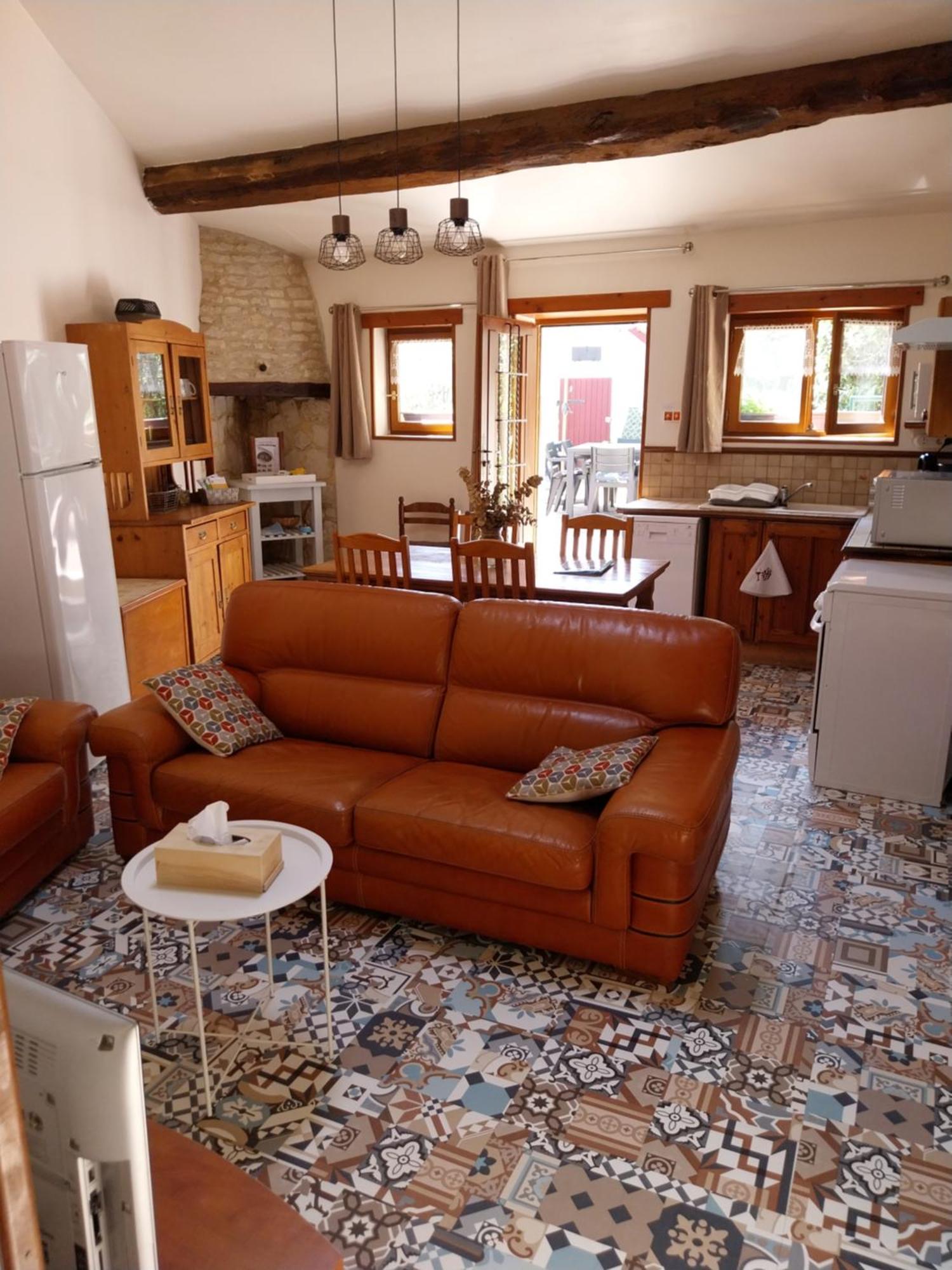 Escale Au Clos Saint Martin De Juillers Gites Et Chambres D'Hotes Zewnętrze zdjęcie